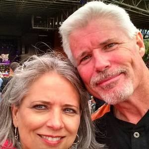 Meet your Posher, Suzanne